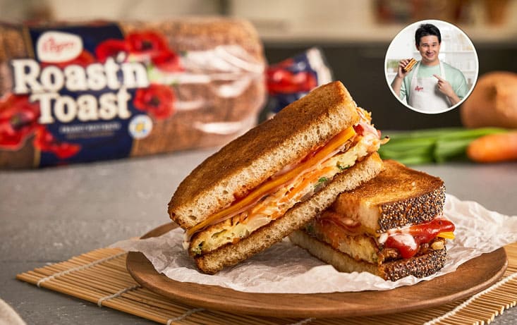Koreansk street sandwich  med kålomelet, røget skinke og mayonnaise - Opskrifter | Pågen